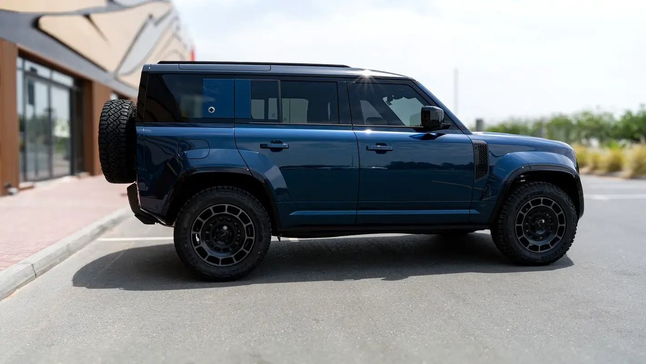 Land Rover Defender 2026