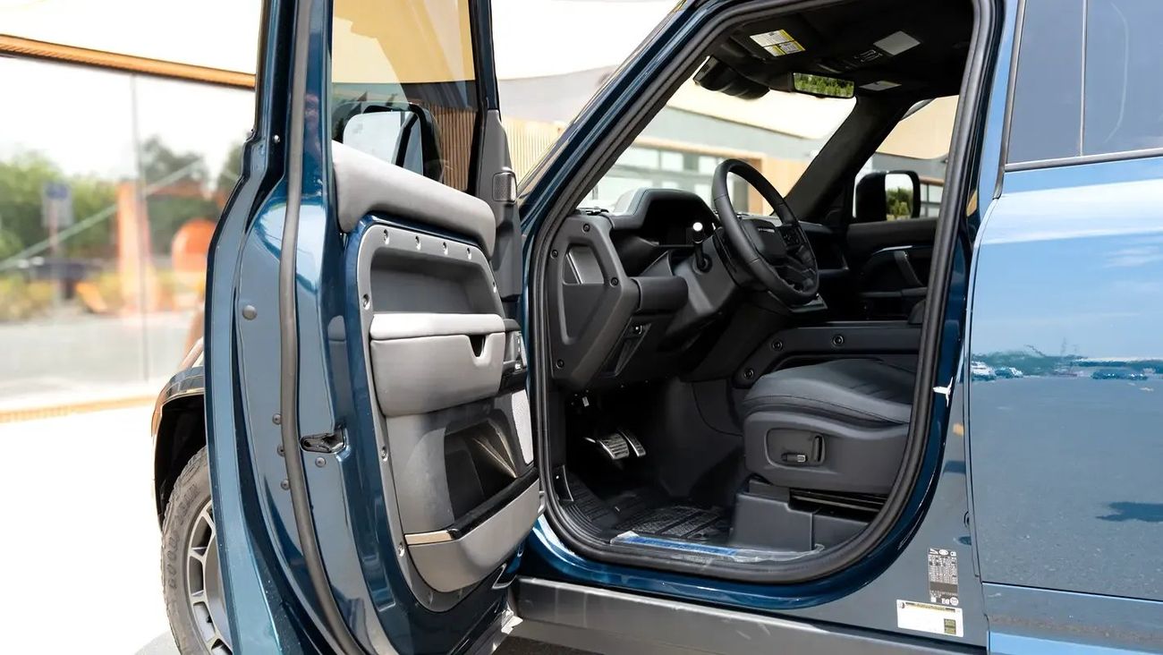 Land Rover Defender 2026
