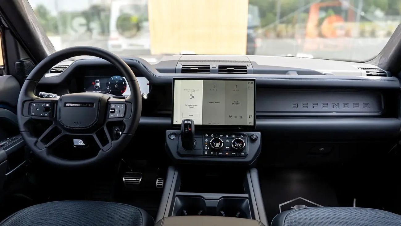 Land Rover Defender 2026