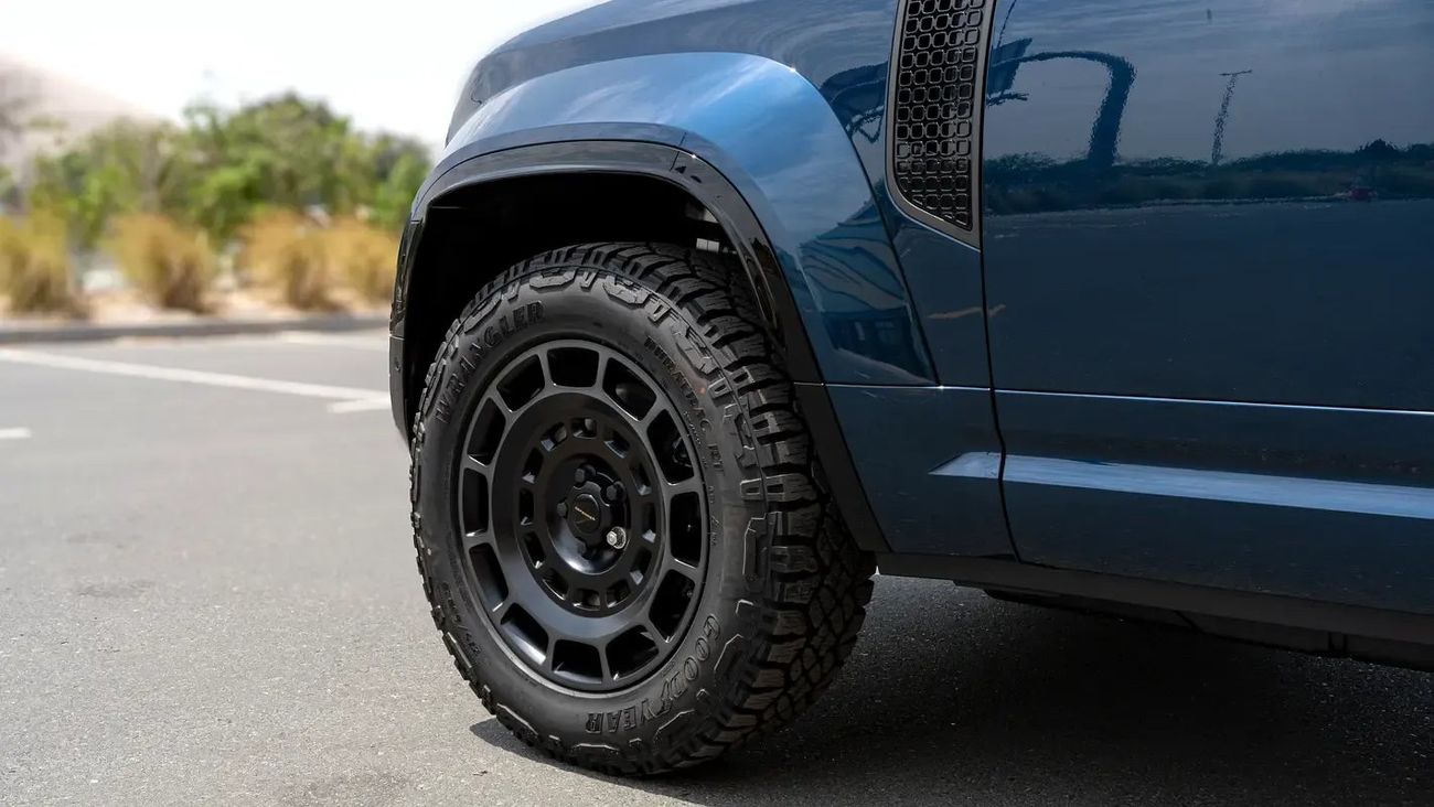 Land Rover Defender 2026
