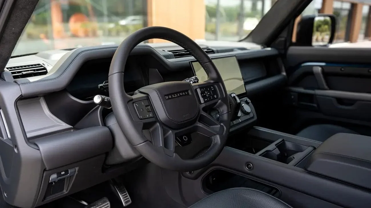 Land Rover Defender 2026