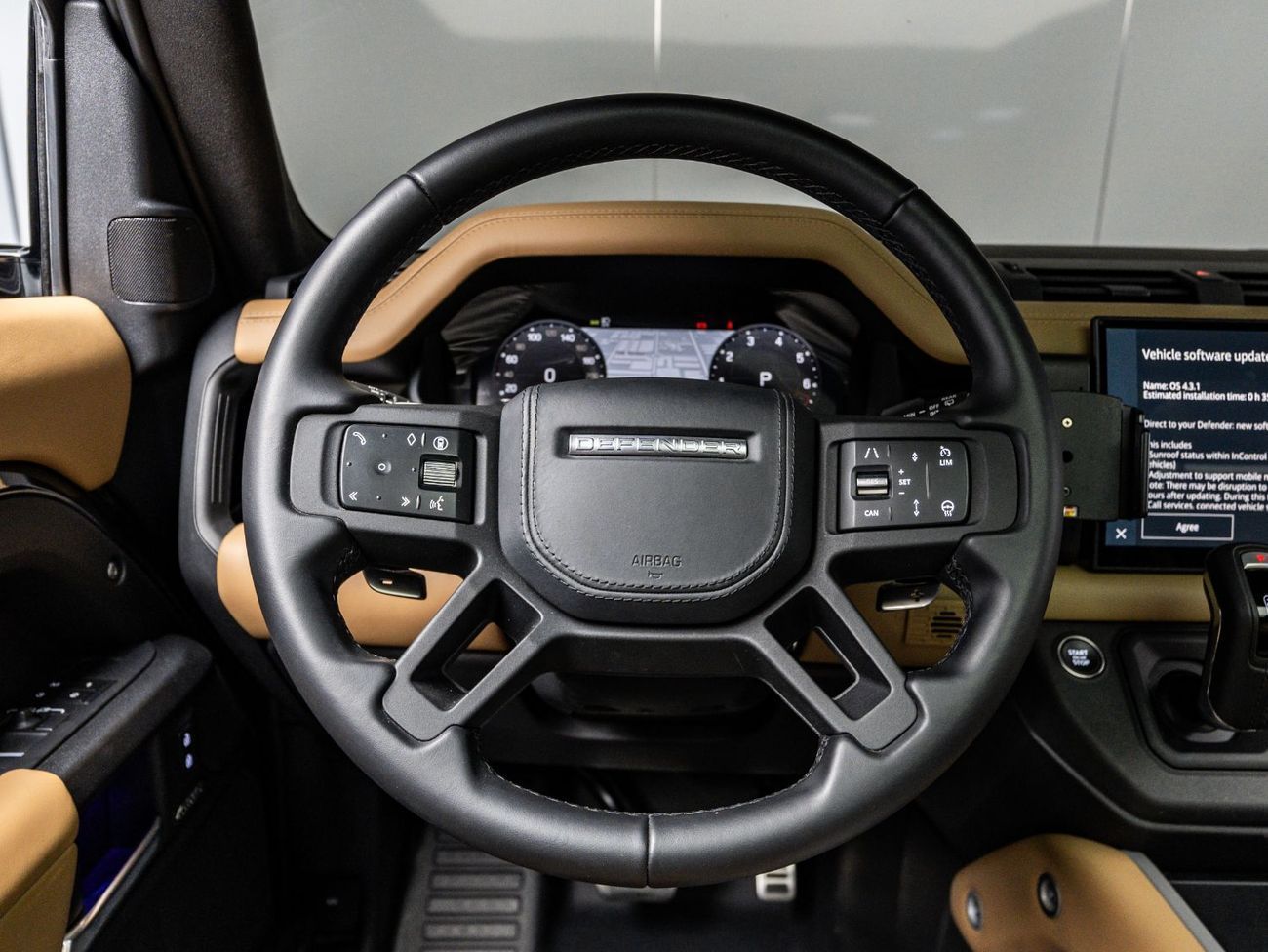 Land Rover Defender  5.0L _2025