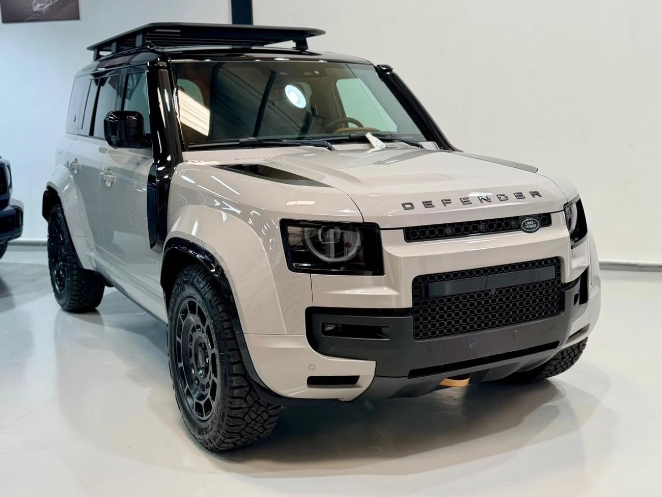 Land Rover Defender OCTA V8 2026