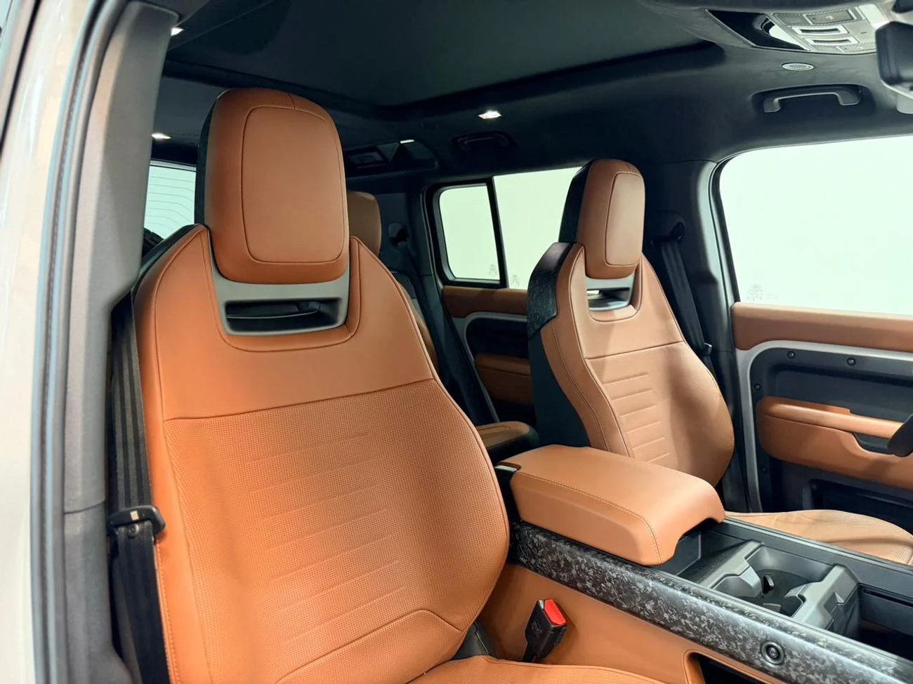 Land Rover Defender OCTA V8 2026