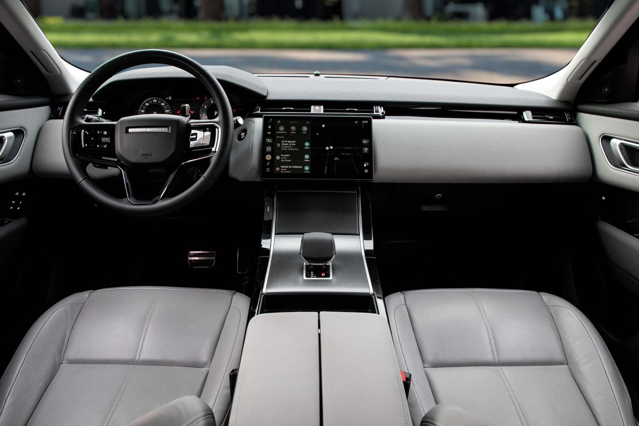 Land Rover Range Rover Velar  R-Dynamic SE _2025