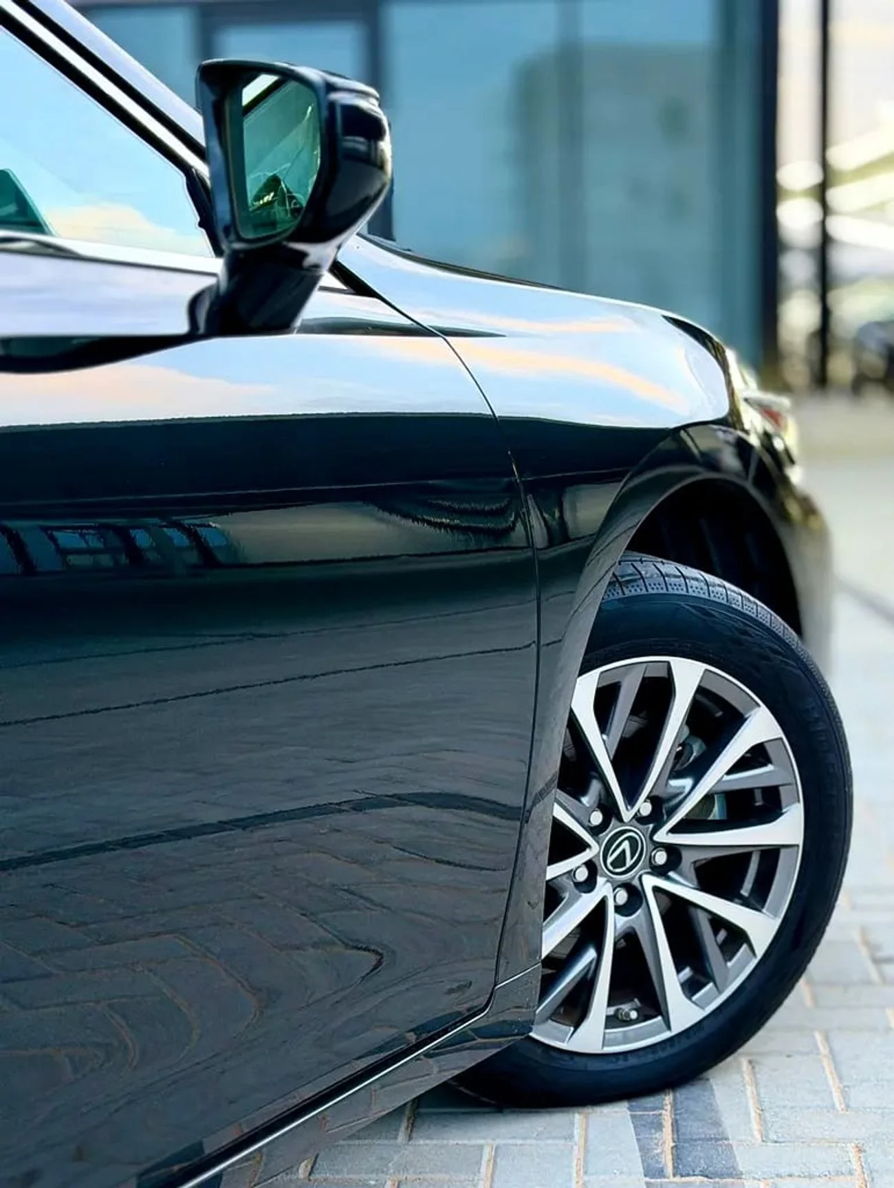 Lexus ES300h _2025