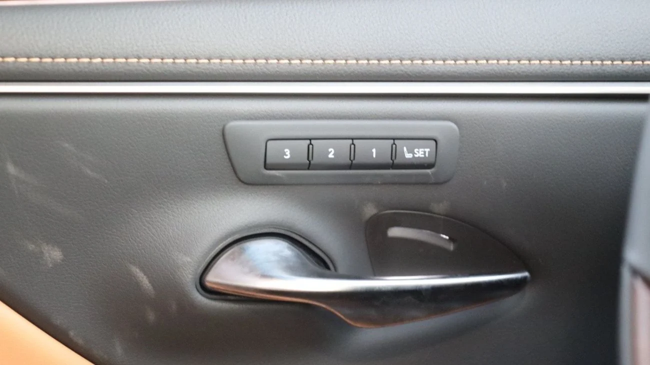 Lexus ES350 PLATINUM