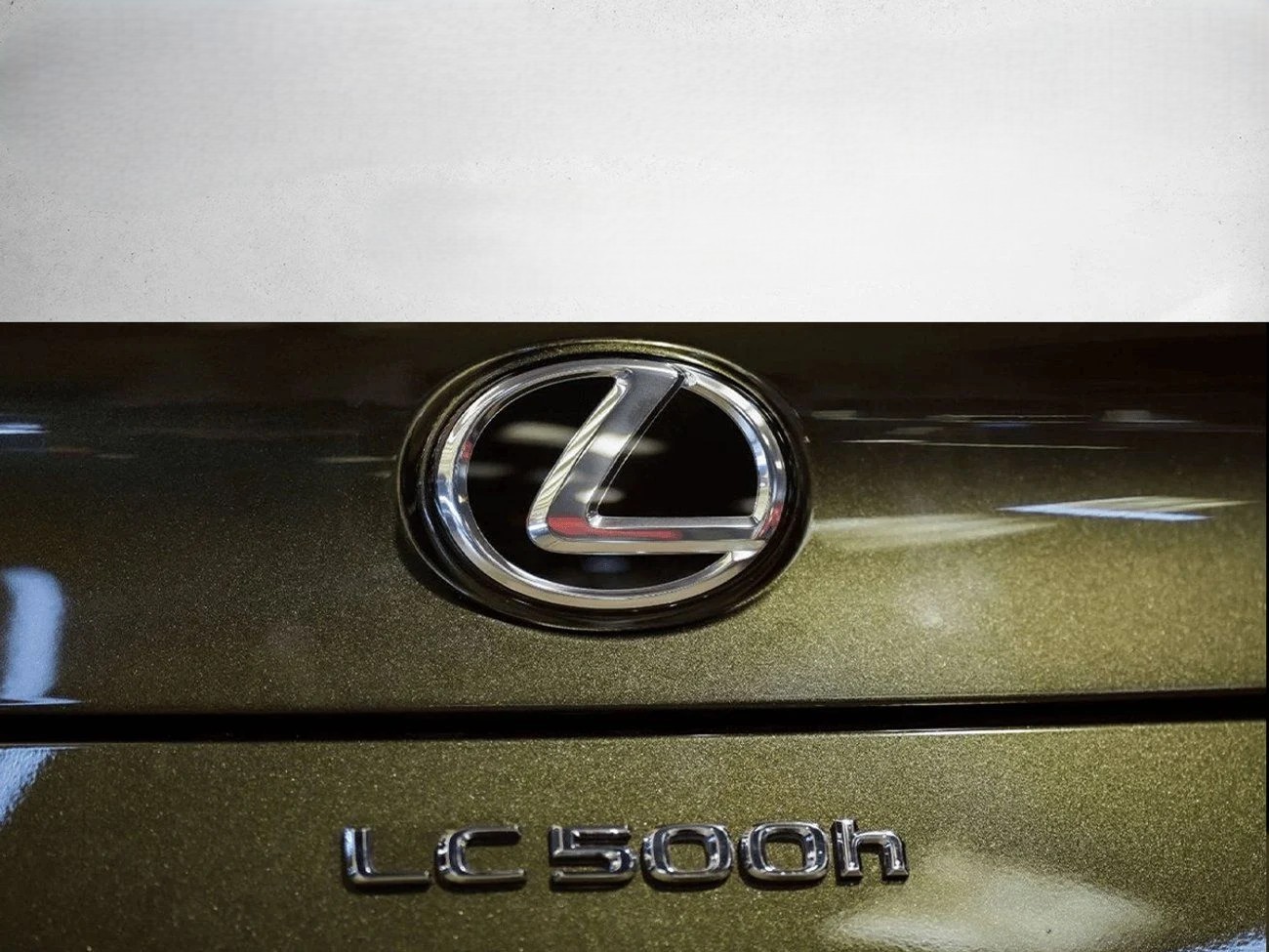 Lexus LC500h 2025