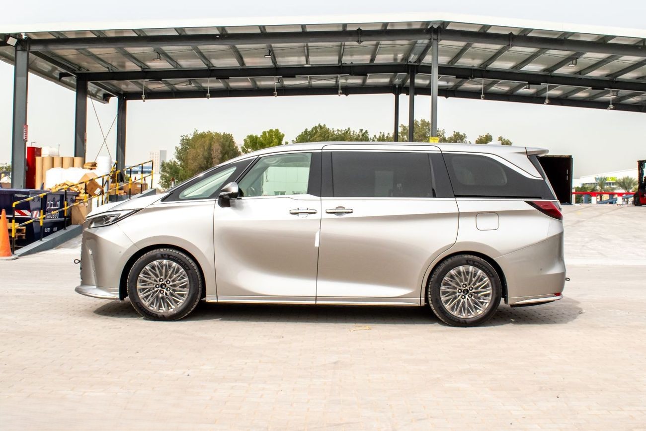 Lexus LM 350h Hybrid 4 Seater 2026