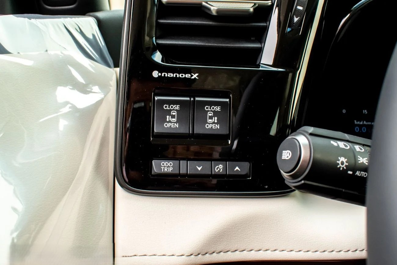 Lexus LM 350h Hybrid 4 Seater 2026