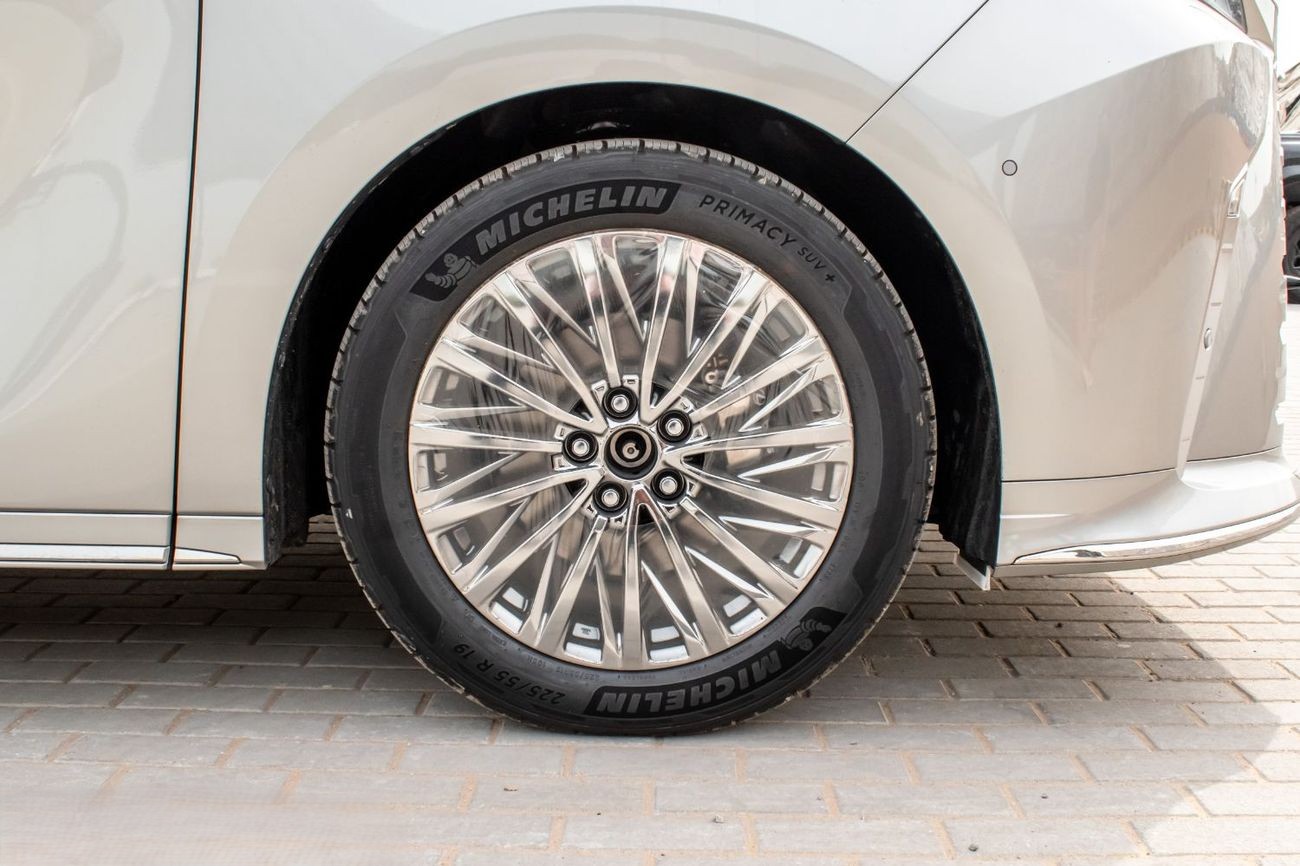 Lexus LM 350h Hybrid 4 Seater 2026