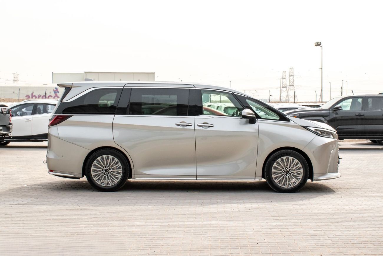 Lexus LM 350h Hybrid 4 Seater 2026