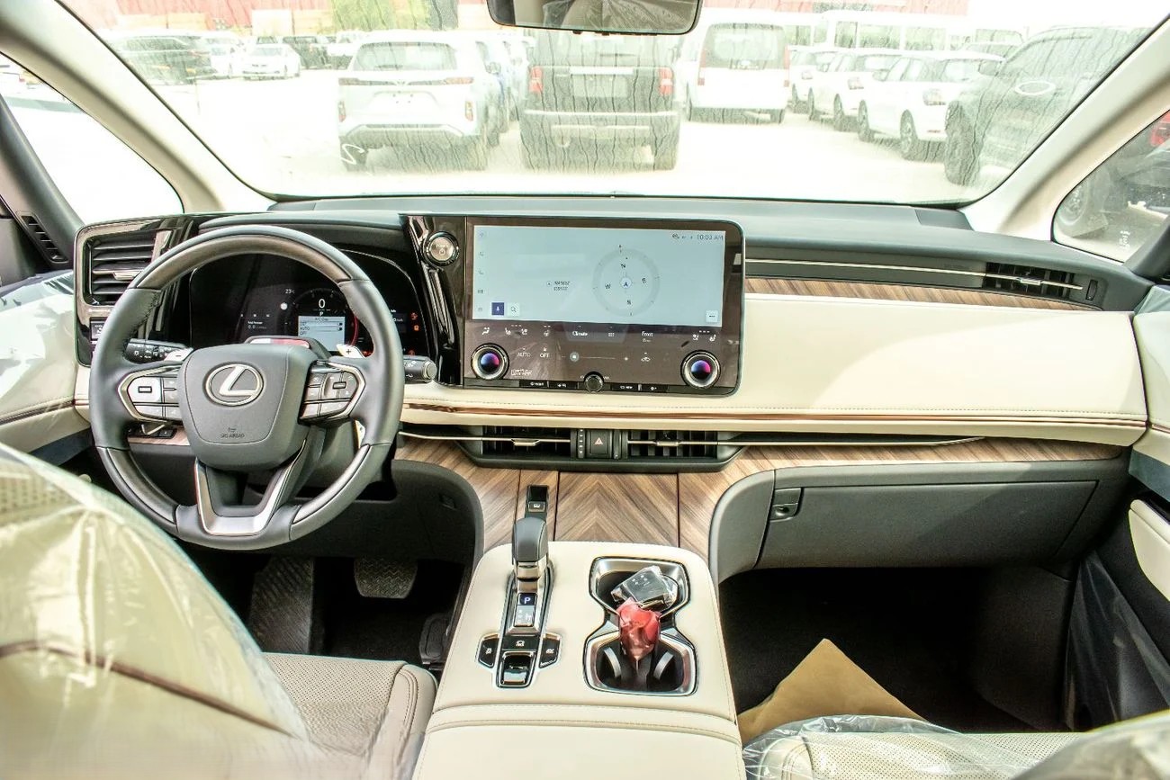 Lexus LM 350h Hybrid 4 Seater 2026