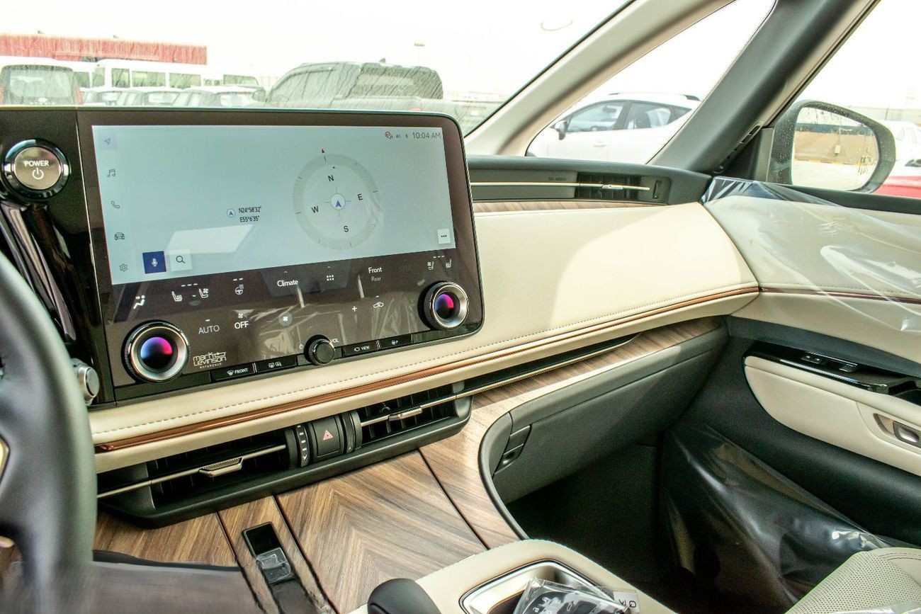 Lexus LM 350h Hybrid 4 Seater 2026