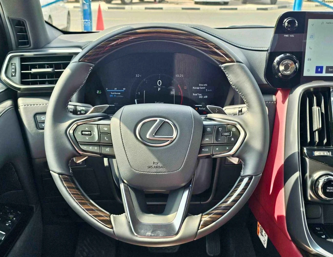 Lexus LX 500 _ 3.3L V6 DIESEL RADAR