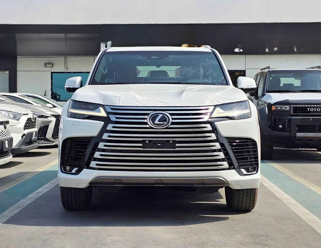 Lexus LX 500 _ 3.3L V6 DIESEL RADAR