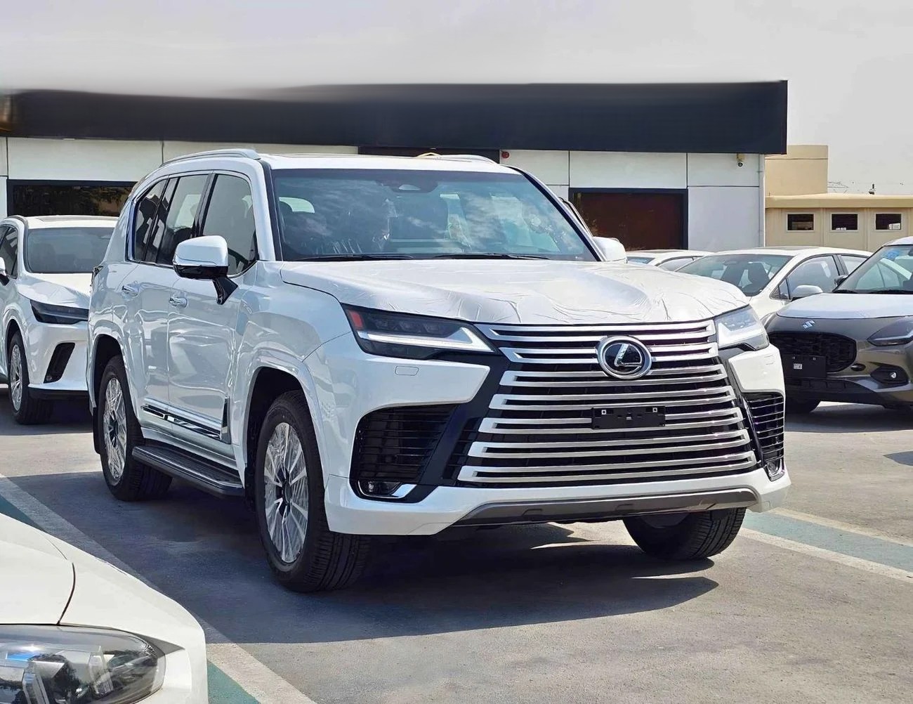 Lexus LX 500 _ 3.3L V6 DIESEL RADAR