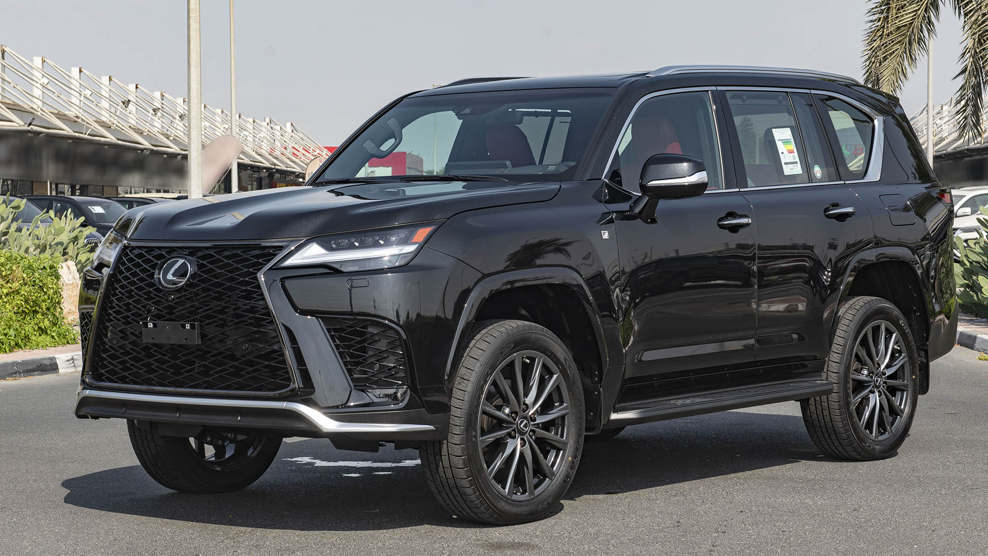 Lexus LX500