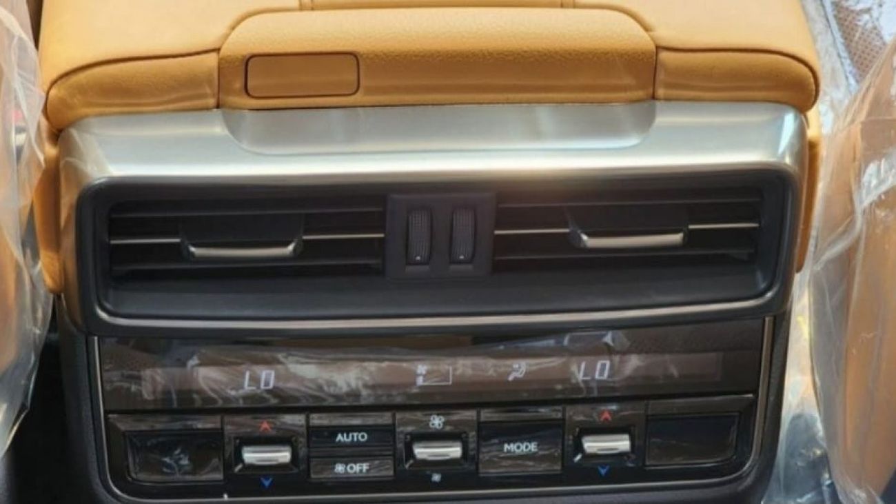 Lexus LX600 3.5L V6 PRESTIGE