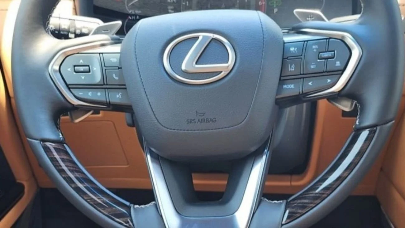 Lexus LX600 3.5L V6 PRESTIGE
