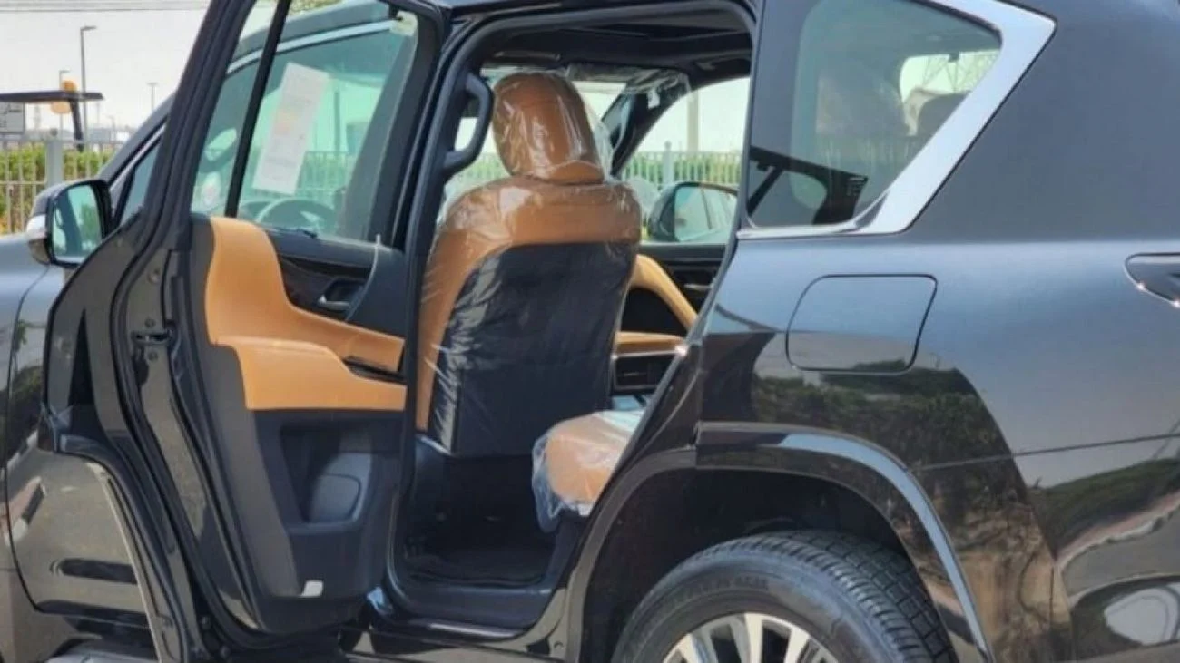 Lexus LX600 3.5L V6 PRESTIGE