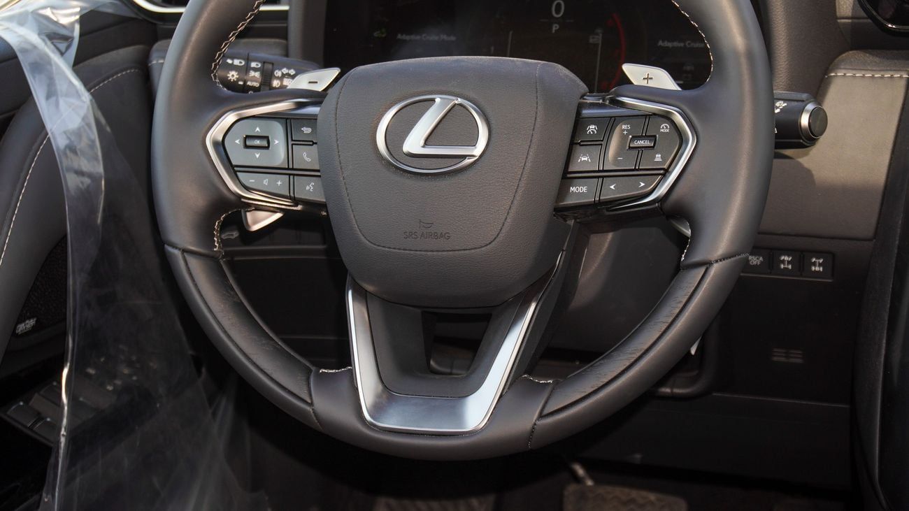 LEXUS LX600 OVERTRAIL 3.5 PETROL 2025