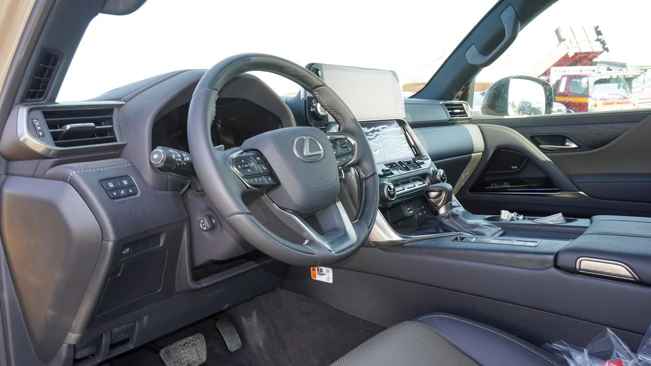 LEXUS LX600 OVERTRAIL 3.5 PETROL 2025