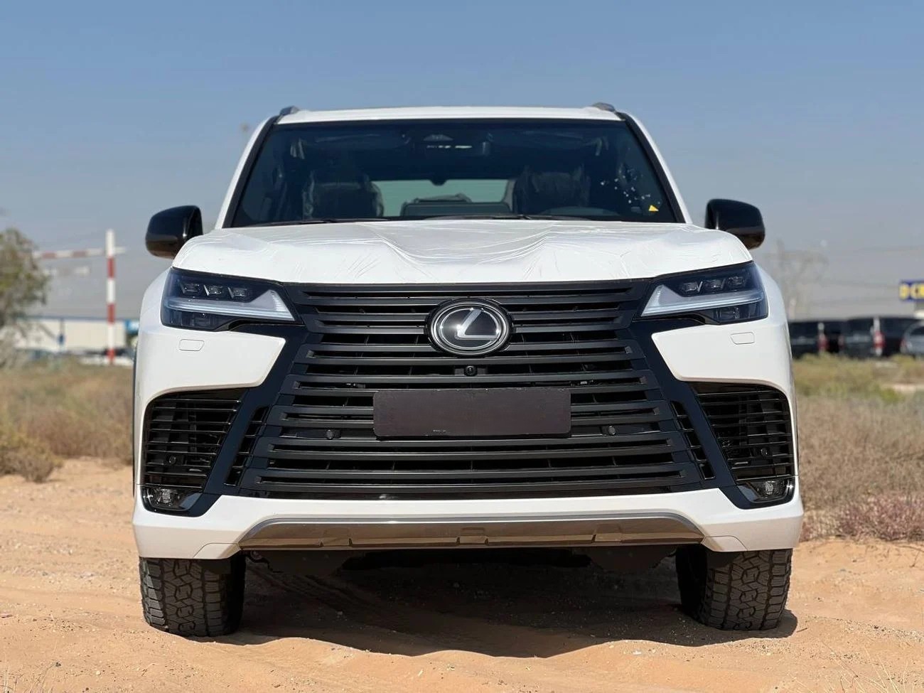 Lexus LX600 OVERTRAIL 3.5L PTR A/T 2025 FULL OPTION