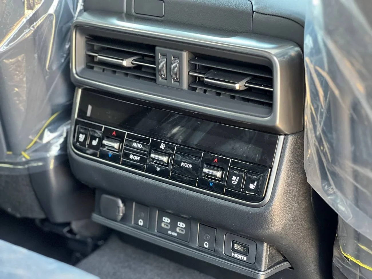 Lexus LX600 OVERTRAIL 3.5L PTR A/T 2025 FULL OPTION