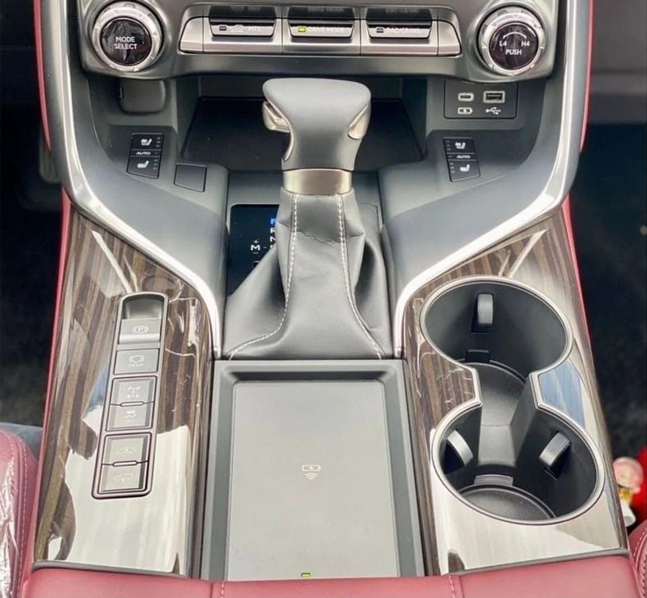 Lexus LX600 SIGNATURE EDITION, AUTOMATIC