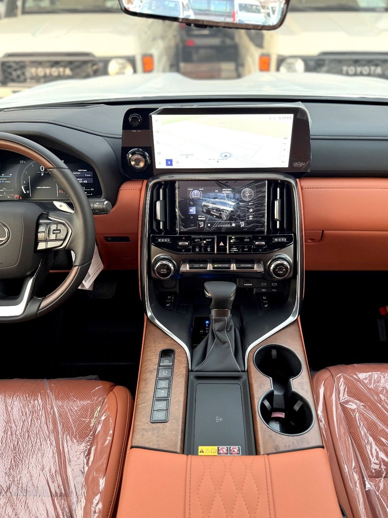 Lexus LX600  VIP  4 Seats 2025