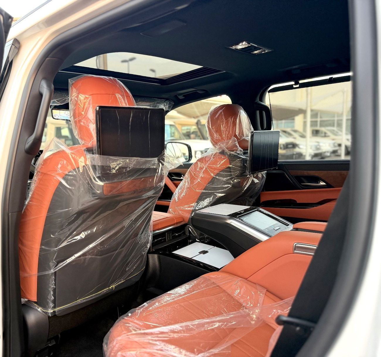 Lexus LX600  VIP  4 Seats 2025