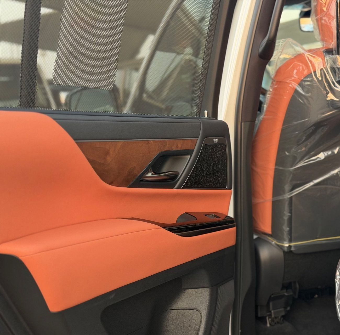 Lexus LX600  VIP  4 Seats 2025