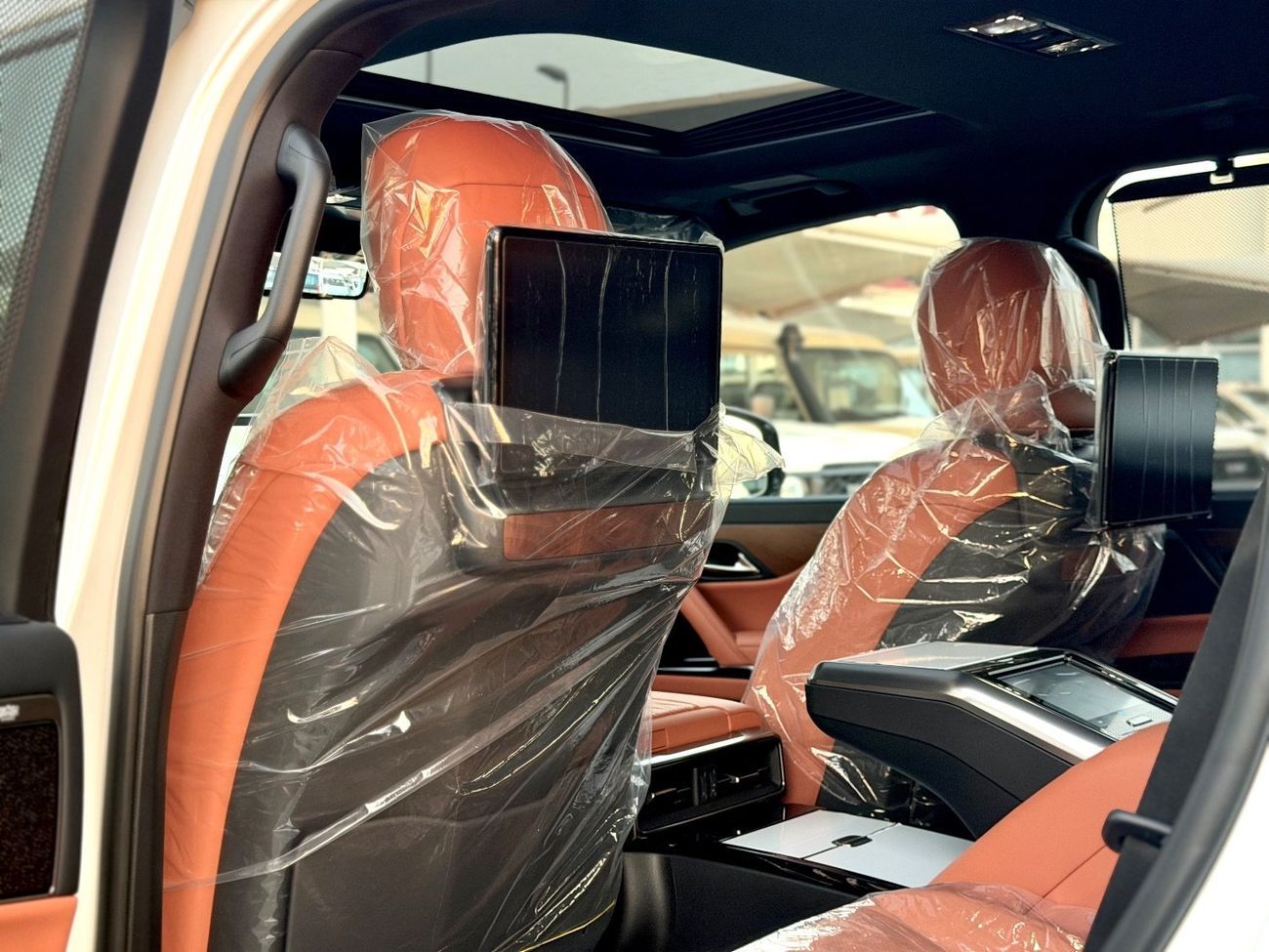 Lexus LX600  VIP  4 Seats 2025