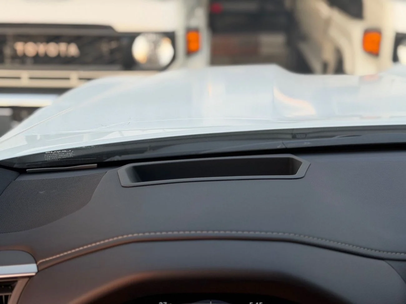 Lexus LX600  VIP  4 Seats 2025