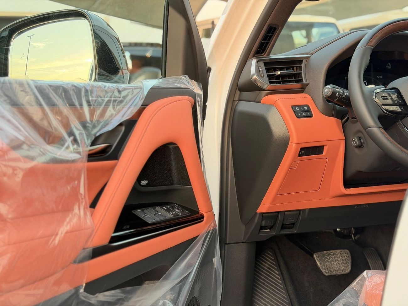 Lexus LX600  VIP  4 Seats 2025