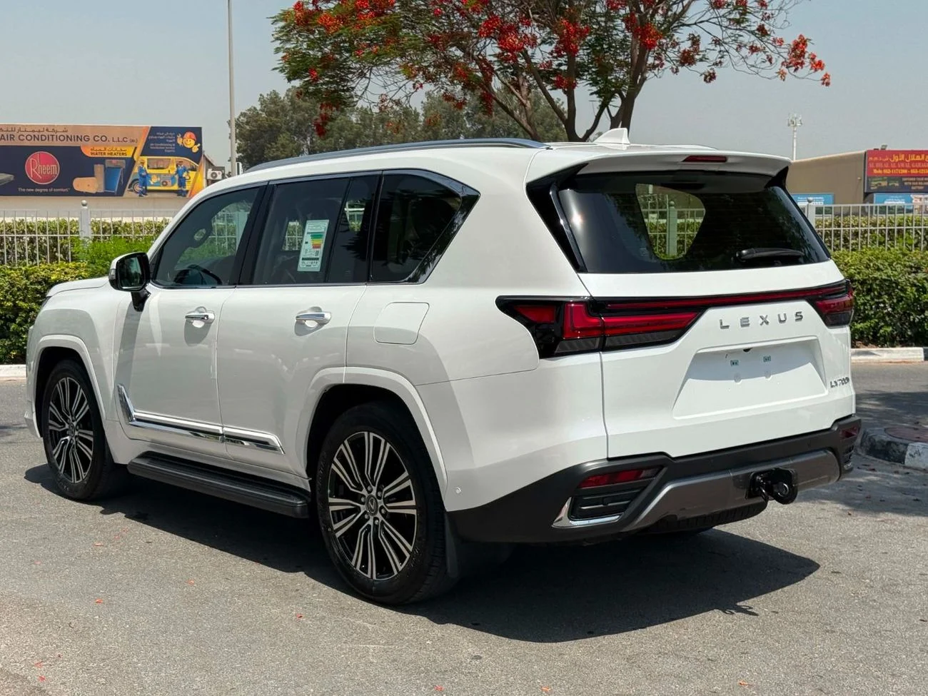 Lexus LX700h SIGNATURE  2025