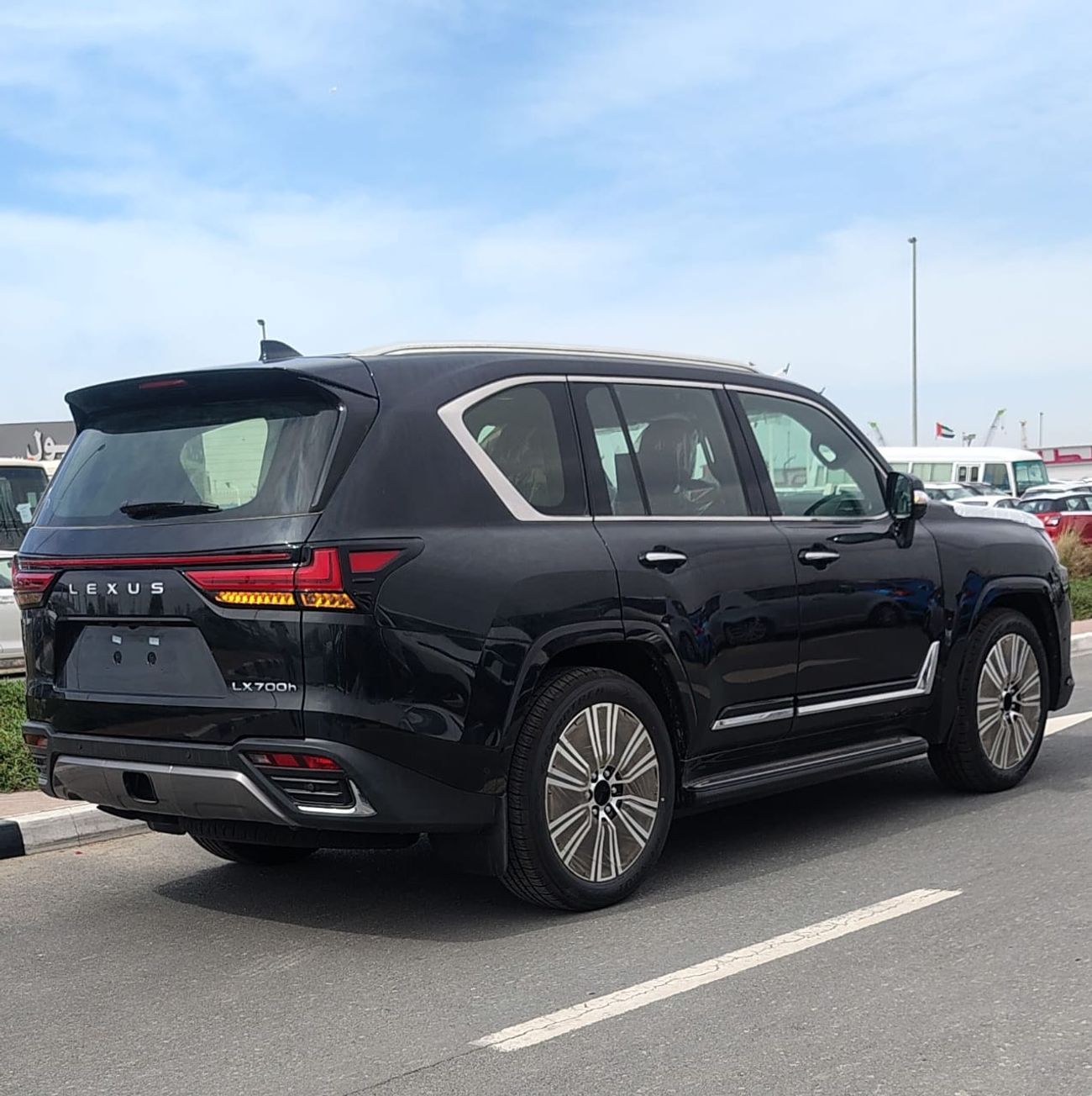 LEXUS LX700h SIGNATURE - 3.5L - HYB - AT - 2025
