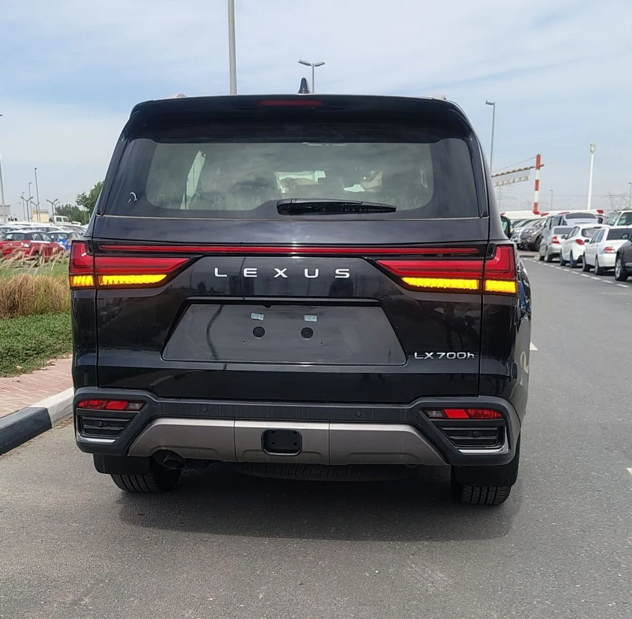 LEXUS LX700h SIGNATURE - 3.5L - HYB - AT - 2025