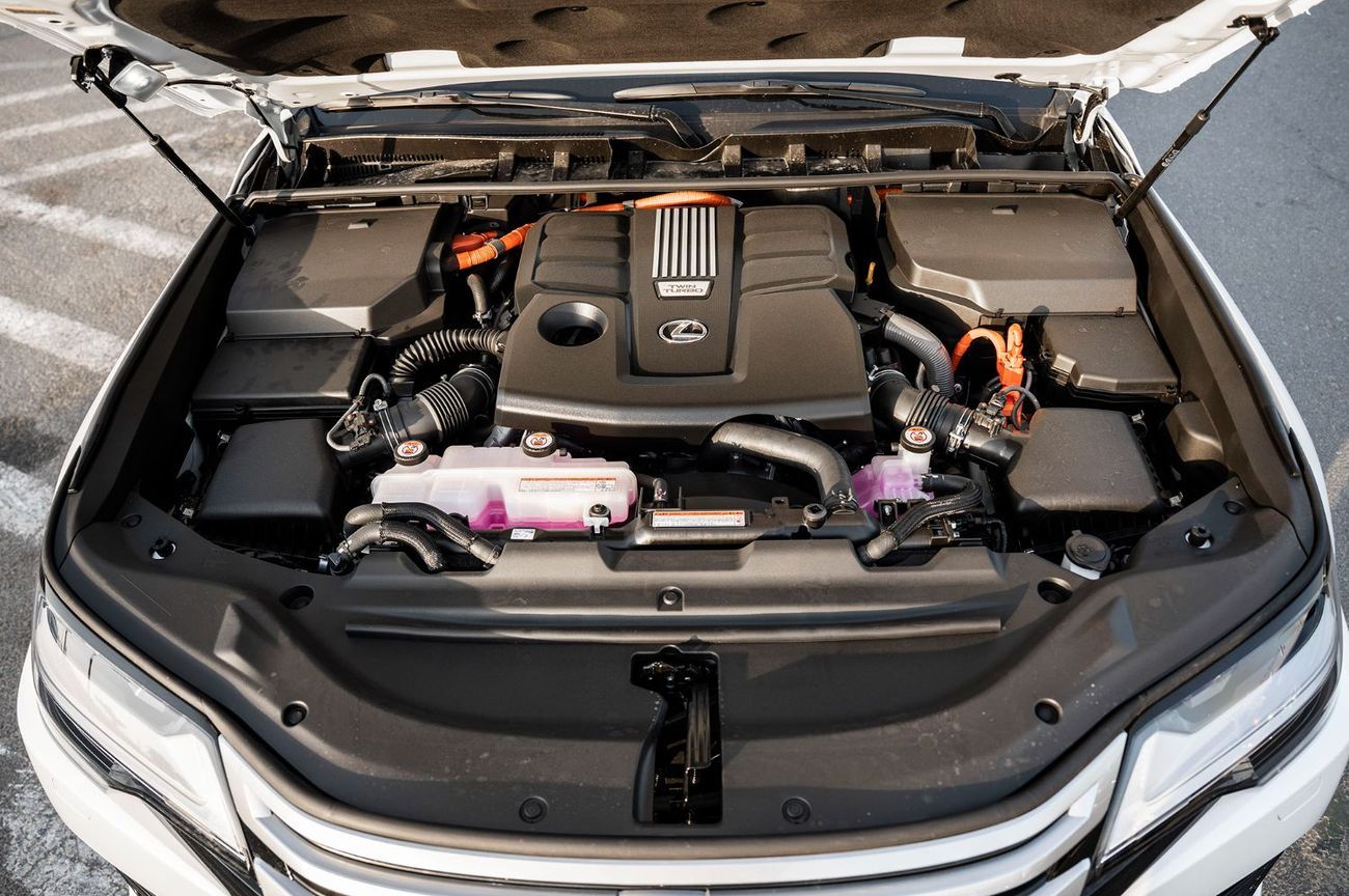 Lexus LX700h VIP 3.5L Petrol AT 2026