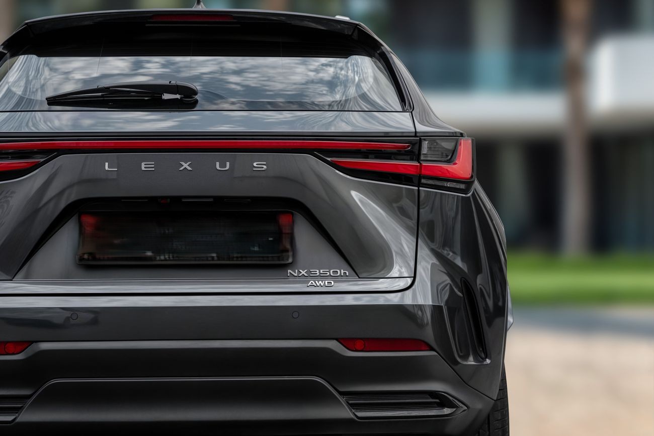 Lexus NX 350h Premier 2025 _ 2.5L