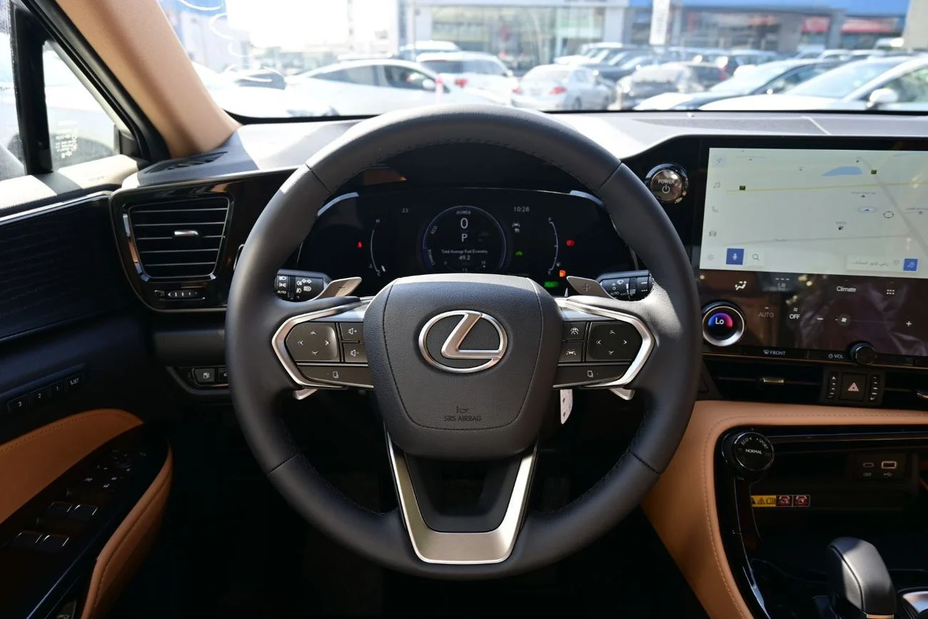 Lexus NX350h Platinum 2.5L Hybrid AWD, Model 2025