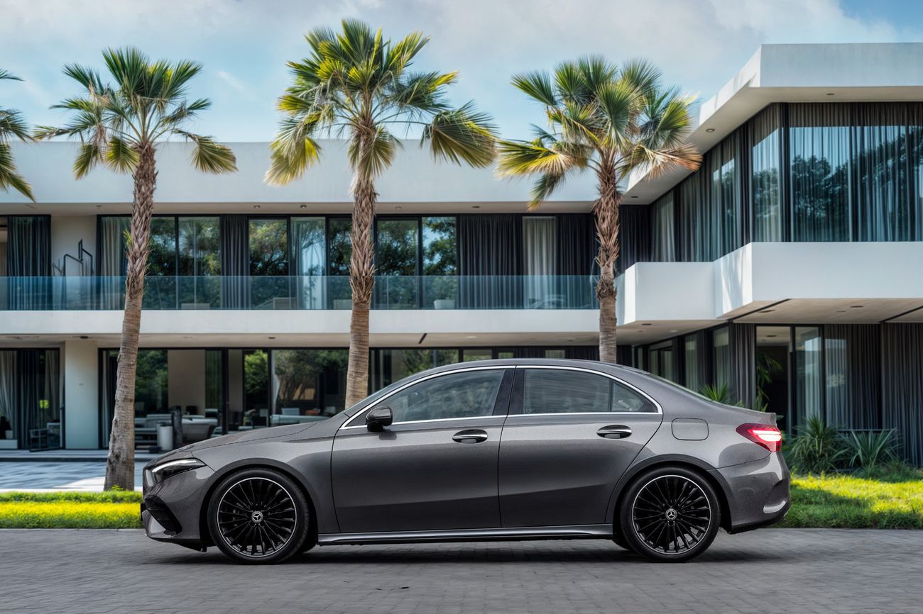 Mercedes Benz A 200 AMG 2026