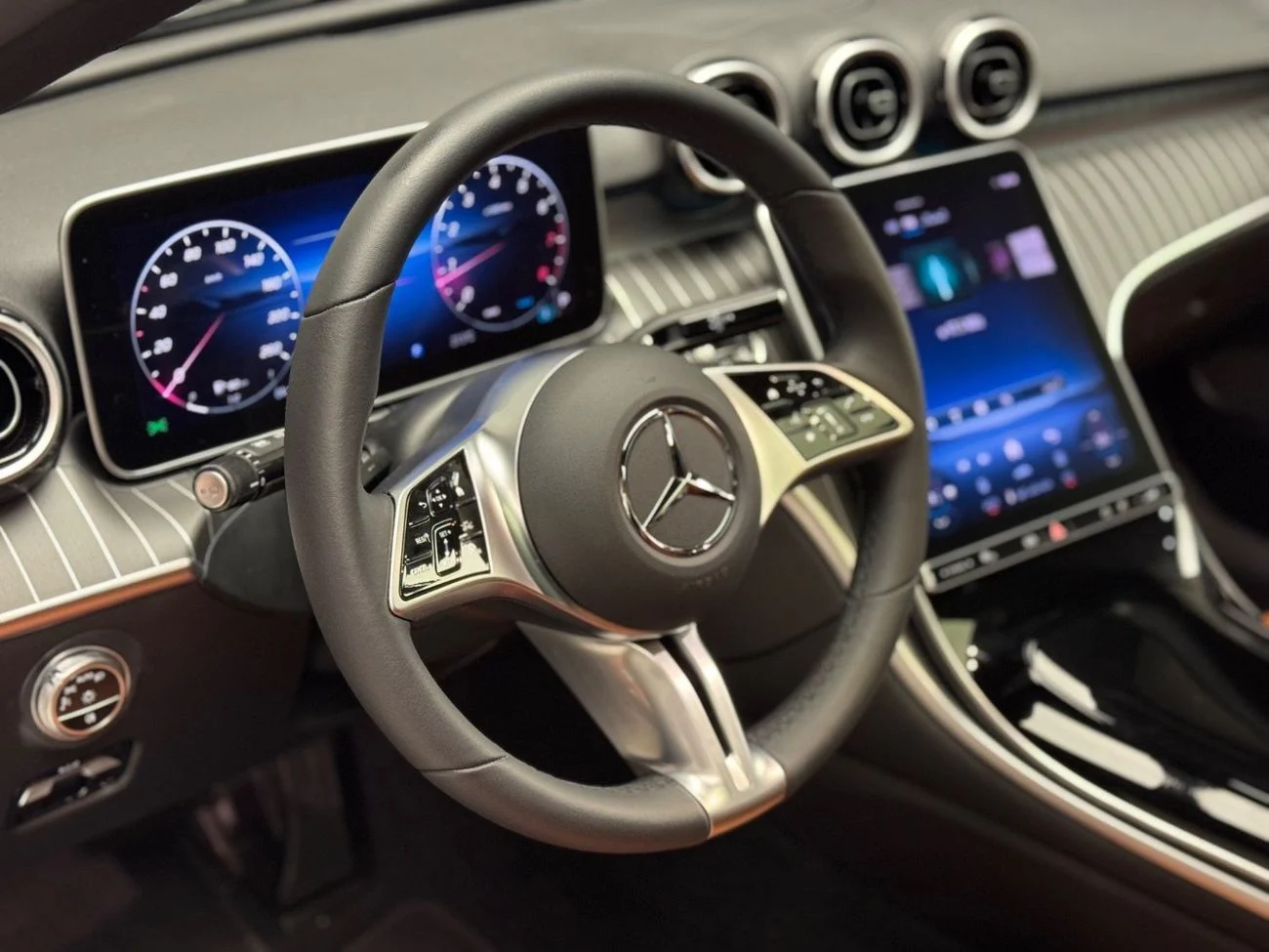 Mercedes Benz C200 Premium 2.0L