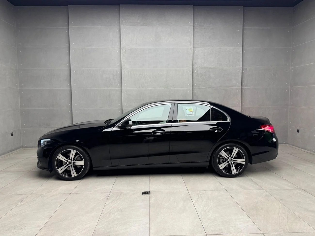 Mercedes Benz C200 Premium 2.0L