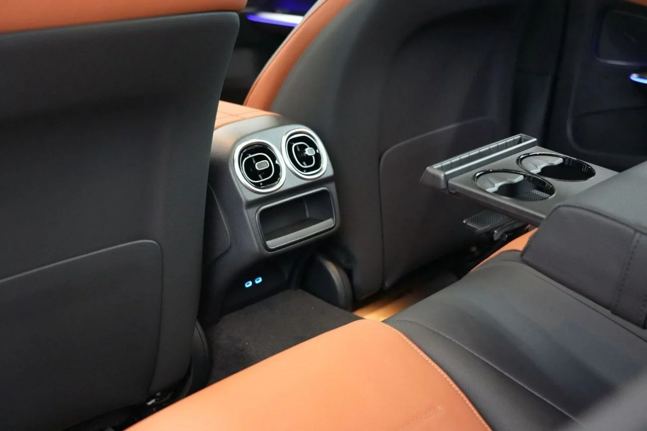 Mercedes Benz C200 STD 2026