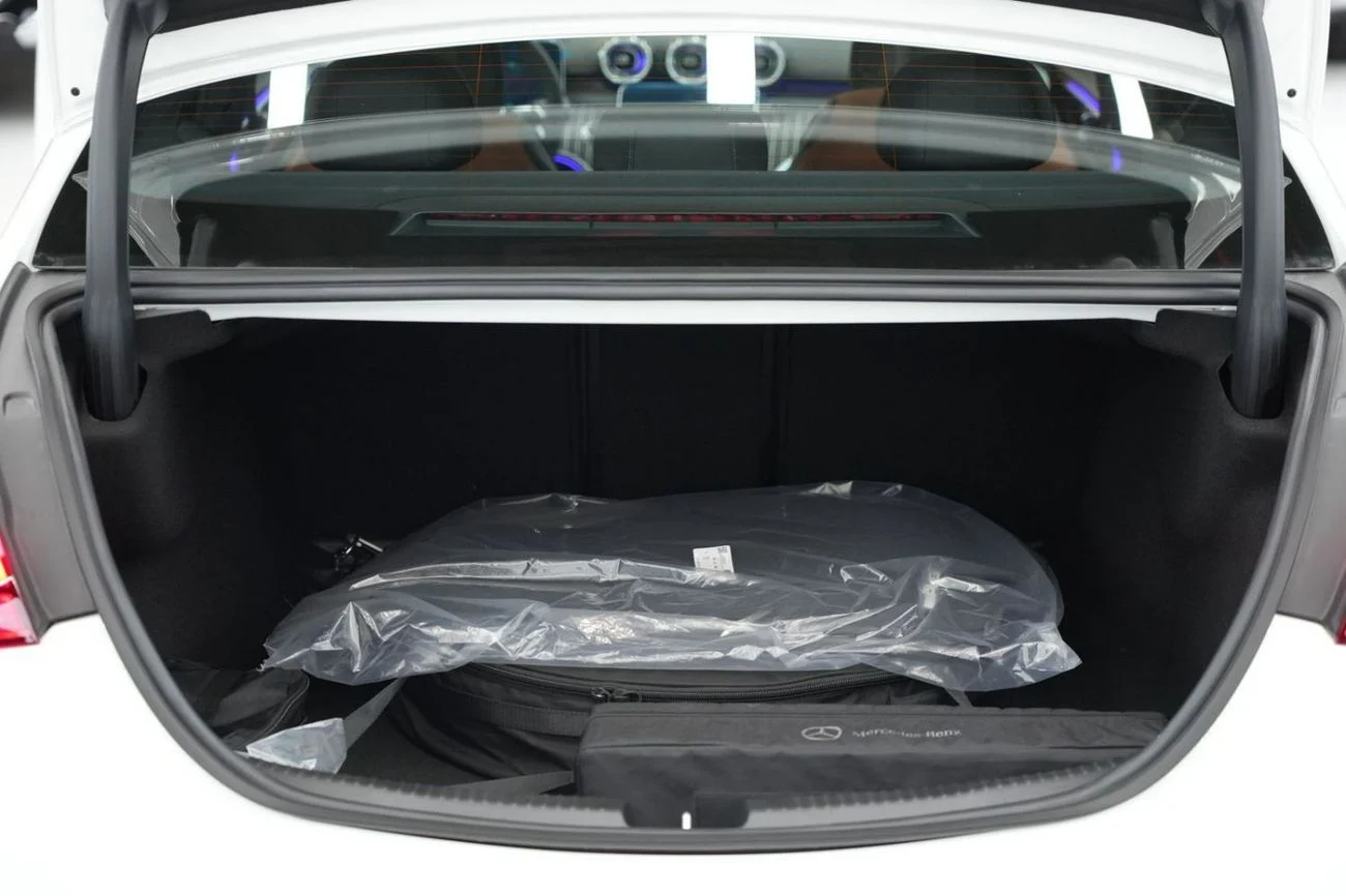 Mercedes Benz C200 STD 2026