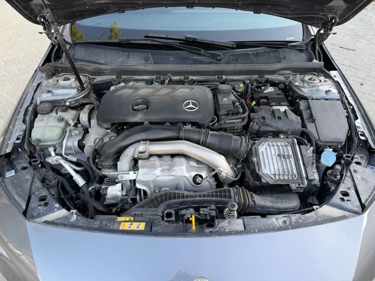 Mercedes Benz CLA250 Premium + 2.0L 2026