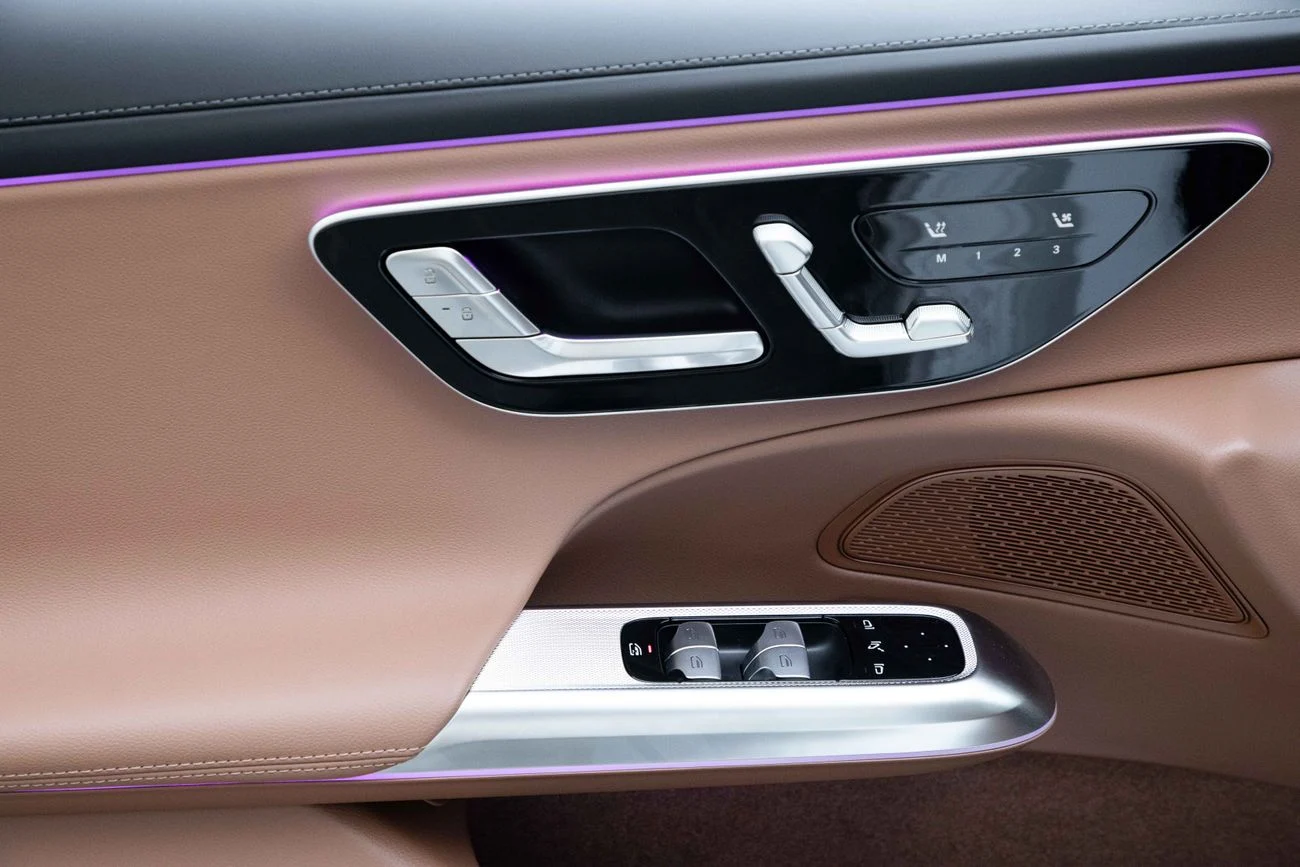 Mercedes Benz E200  AMG 2026