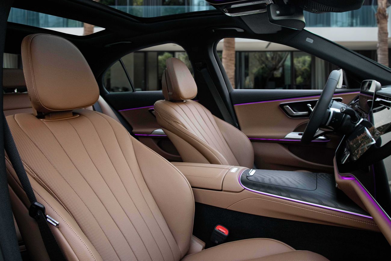 Mercedes Benz E200  AMG 2026
